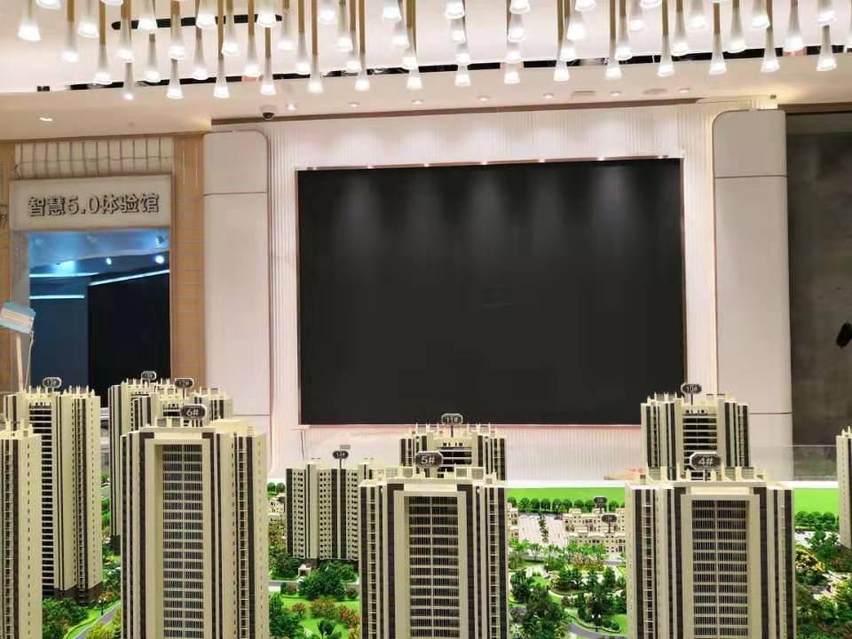 菏澤炫樂城售樓處10㎡室內P3全彩屏